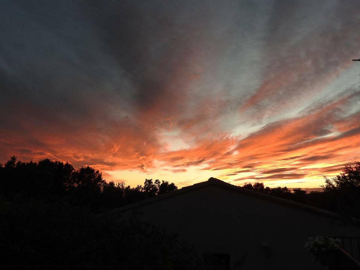 Le Mas De L'Escaillon Saint-Saturnin-d'Apt Exteriör bild